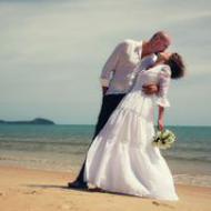 Marco and Giovanna, January 2015, Palm Cove Beach Jetty End, Cairns Civil Marriage Celebrant, Melanie Serafin 